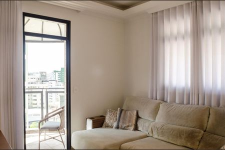 Apartamento à venda com 269m², 3 quartos e 5 vagas Apartamento à venda com 269m², 3 quartos e 5 vagasSala 2