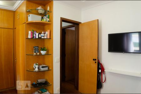 Apartamento à venda com 269m², 3 quartos e 5 vagas Apartamento à venda com 269m², 3 quartos e 5 vagasSuíte