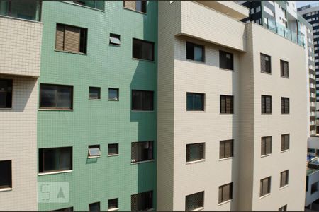 Apartamento à venda com 269m², 3 quartos e 5 vagas Apartamento à venda com 269m², 3 quartos e 5 vagasVista do Quarto 3