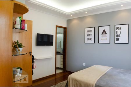Apartamento à venda com 269m², 3 quartos e 5 vagas Apartamento à venda com 269m², 3 quartos e 5 vagasSuíte