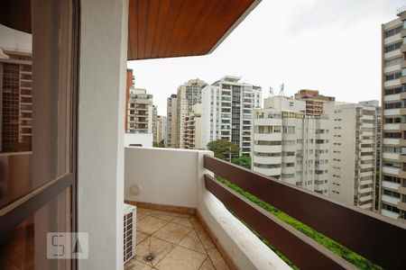 Sacada de apartamento à venda com 3 quartos, 357m² em Vila Nova Conceição, São Paulo