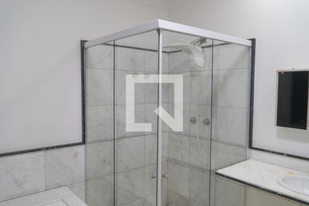 Casa para alugar com 350m², 4 quartos e 2 vagasBanheiro da Suíte (2º Andar)