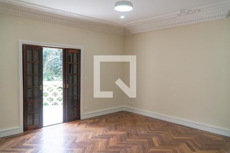 Casa para alugar com 350m², 4 quartos e 2 vagasSuíte (2º Andar)