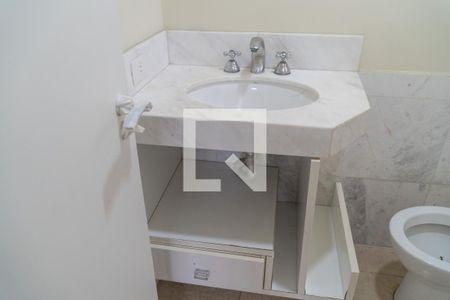 Lavabo (Terreo) de casa para alugar com 4 quartos, 350m² em Parque Monte Alegre, Taboão da Serra