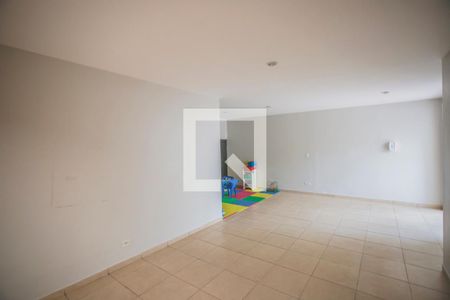 Apartamento para alugar com 90m², 3 quartos e 1 vagaÁrea comum - Salão de festas