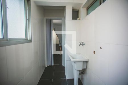 Apartamento para alugar com 90m², 3 quartos e 1 vagaÁrea de Serviço