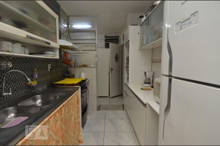 Apartamento à venda com 130m², 3 quartos e sem vagaCozinha