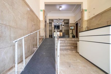 Apartamento à venda com 80m², 3 quartos e sem vaga Apartamento à venda com 80m², 3 quartos e sem vagaHall de Entrada