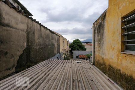 Sala vista de casa à venda com 1 quarto, 230m² em Cascadura, Rio de Janeiro