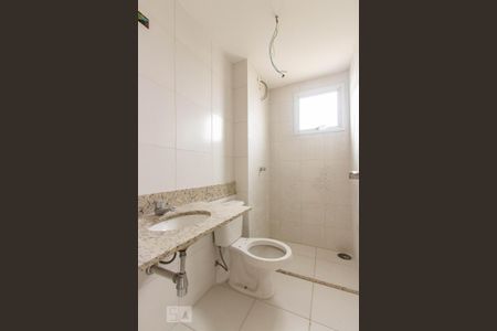 Banheiro de apartamento à venda com 2 quartos, 51m² em Fazenda Morumbi, São Paulo