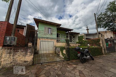 Casa para alugar com 300m², 3 quartos e 2 vagasFachada