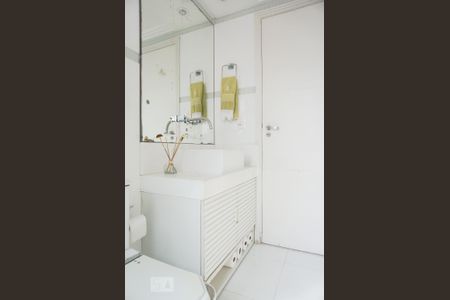 Apartamento à venda com 198m², 4 quartos e 2 vagasBanheiro