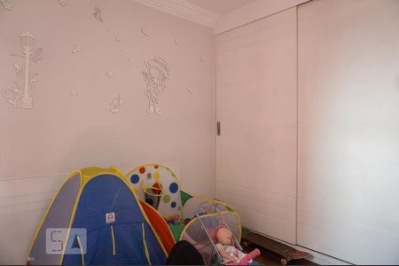 Apartamento à venda com 198m², 4 quartos e 2 vagasQuarto 2