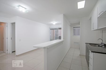 Cozinha e Sala de Estar de apartamento para alugar com 1 quarto, 50m² em Campo Belo, São Paulo
