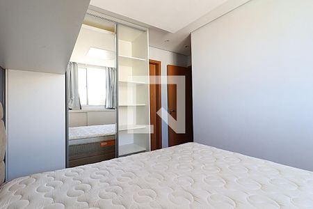 Suíte de apartamento à venda com 2 quartos, 50m² em Rubem Berta, Porto Alegre