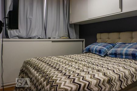 Suíte de apartamento à venda com 2 quartos, 50m² em Rubem Berta, Porto Alegre