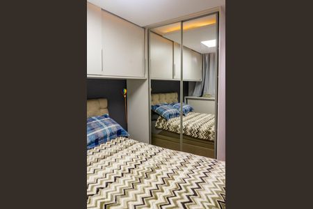 Suíte de apartamento à venda com 2 quartos, 50m² em Rubem Berta, Porto Alegre