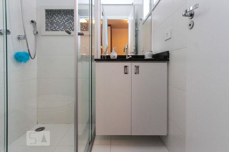 Casa de condomínio à venda com 83m², 2 quartos e 2 vagasBanheiro da Suite