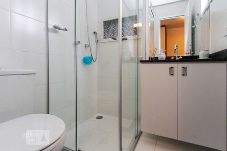 Casa de condomínio à venda com 83m², 2 quartos e 2 vagasBanheiro da Suite