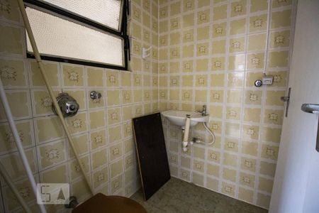 Apartamento para alugar com 71m², 2 quartos e 1 vagaBanheiro de Serviço