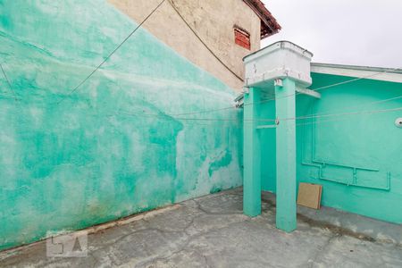 Casa à venda com 200m², 2 quartos e 2 vagasQuintal