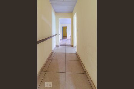 Casa à venda com 200m², 2 quartos e 2 vagasCorredor