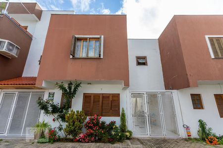 Casa de condomínio à venda com 120m², 3 quartos e 2 vagasFachada