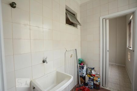 Apartamento à venda com 105m², 2 quartos e 1 vagaÁrea de Serviço