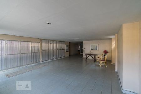 Apartamento para alugar com 70m², 2 quartos e 1 vagaÁrea comum - Salão de festas