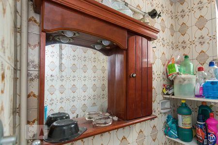 Apartamento para alugar com 70m², 2 quartos e 1 vagaBanheiro de Serviço - Armário