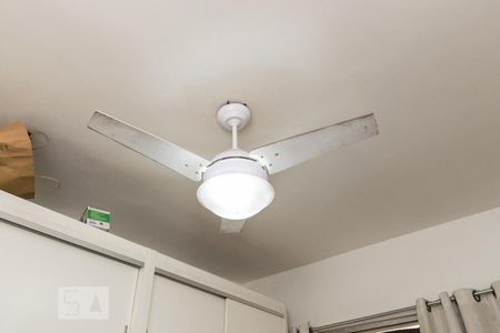 Quarto 1 - Ventilador de apartamento para alugar com 2 quartos, 70m² em Ramos, Rio de Janeiro