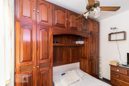 Apartamento para alugar com 70m², 2 quartos e 1 vagaQuarto 2 - Armários