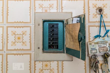 Apartamento para alugar com 70m², 2 quartos e 1 vagaCozinha - Quadro de luz