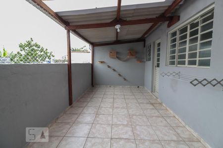 Casa para alugar com 153m², 2 quartos e 1 vaga Casa para alugar com 153m², 2 quartos e 1 vagaÁrea de Serviço