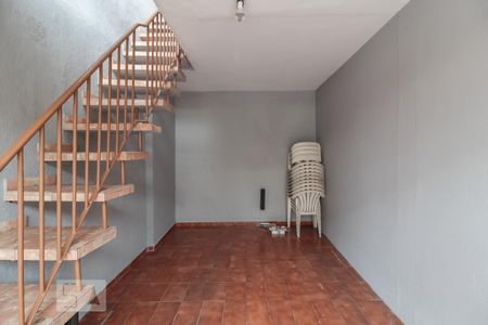 Garagem de casa para alugar com 2 quartos, 153m² em Jardim Ubirajara (zona Leste), São Paulo