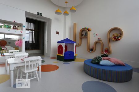 Studio para alugar com 32m², 1 quarto e 1 vaga Studio para alugar com 32m², 1 quarto e 1 vagaBrinquedoteca