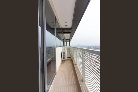 Varanda de kitnet/studio para alugar com 1 quarto, 32m² em Centro, Osasco