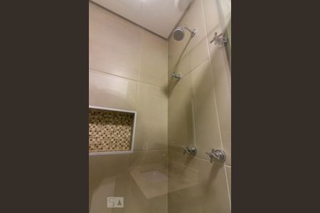 Studio para alugar com 32m², 1 quarto e 1 vaga Studio para alugar com 32m², 1 quarto e 1 vagaBanheiro
