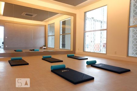 Studio para alugar com 32m², 1 quarto e 1 vaga Studio para alugar com 32m², 1 quarto e 1 vagaGinastica