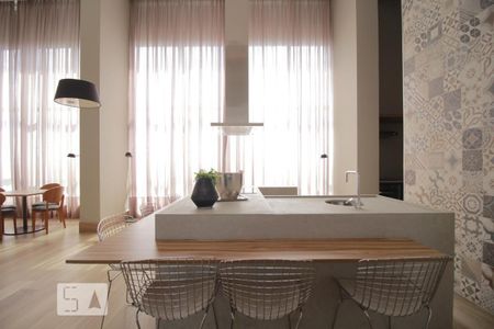 Studio para alugar com 32m², 1 quarto e 1 vaga Studio para alugar com 32m², 1 quarto e 1 vagaÁrea Gourmet