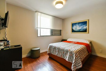 Apartamento à venda com 682m², 4 quartos e 4 vagas Apartamento à venda com 682m², 4 quartos e 4 vagasSuíte 3