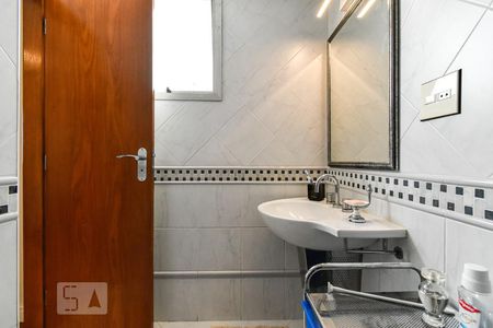 Apartamento à venda com 682m², 4 quartos e 4 vagas Apartamento à venda com 682m², 4 quartos e 4 vagasSuíte 1 - Banheiro