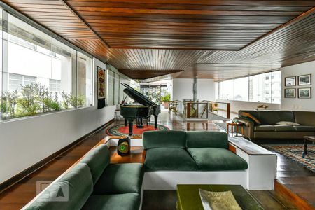 Apartamento à venda com 682m², 4 quartos e 4 vagas Apartamento à venda com 682m², 4 quartos e 4 vagasTerraço - Lareira