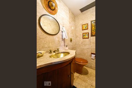 Apartamento à venda com 682m², 4 quartos e 4 vagas Apartamento à venda com 682m², 4 quartos e 4 vagasLavabo