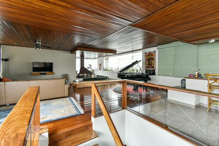 Apartamento à venda com 682m², 4 quartos e 4 vagas Apartamento à venda com 682m², 4 quartos e 4 vagasTerraço