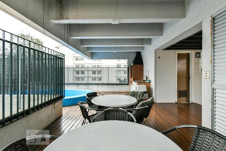 Apartamento à venda com 682m², 4 quartos e 4 vagas Apartamento à venda com 682m², 4 quartos e 4 vagasTerraço - Piscina