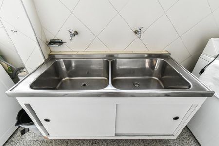 Apartamento à venda com 682m², 4 quartos e 4 vagas Apartamento à venda com 682m², 4 quartos e 4 vagasÁrea de Serviço