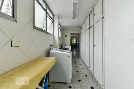 Apartamento à venda com 682m², 4 quartos e 4 vagas Apartamento à venda com 682m², 4 quartos e 4 vagasÁrea de Serviço