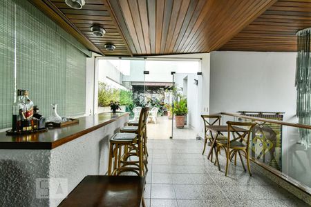 Apartamento à venda com 682m², 4 quartos e 4 vagas Apartamento à venda com 682m², 4 quartos e 4 vagasTerraço - Bar