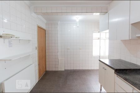 Apartamento à venda com 100m², 2 quartos e 1 vagaCozinha 
